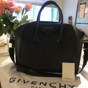 Givenchy Antigona Medium Bag!